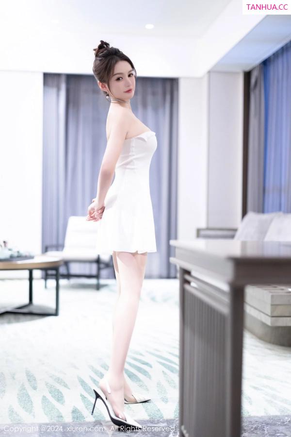   [XiuRen]高清写真图 2024.01.08 No.7927 唐宁宁 美腿妩媚第7张图片